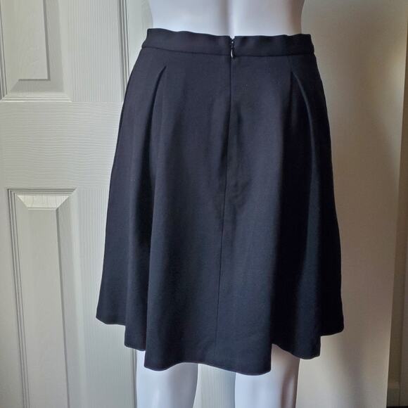 Vince Camuto Skirt Size 2P Pleated Skater Dark Academia Business Casual Office - Picture 3 of 3